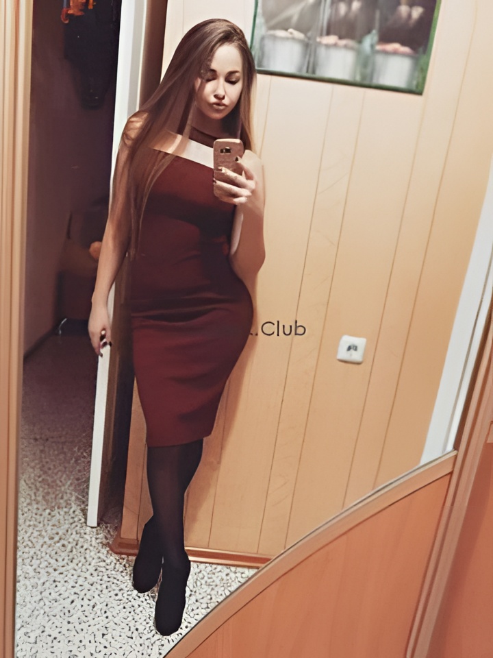 Юля привлекальеная девушка из Барнаула цена от 5000 руб