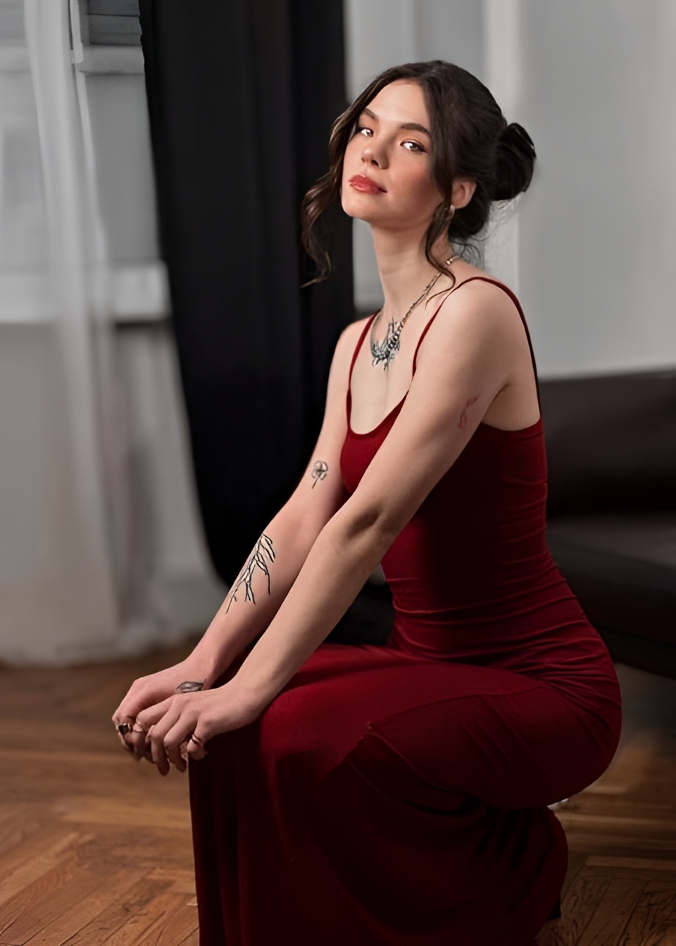 Кристина привлекательная девушка из Барнаула цена от 15000 руб