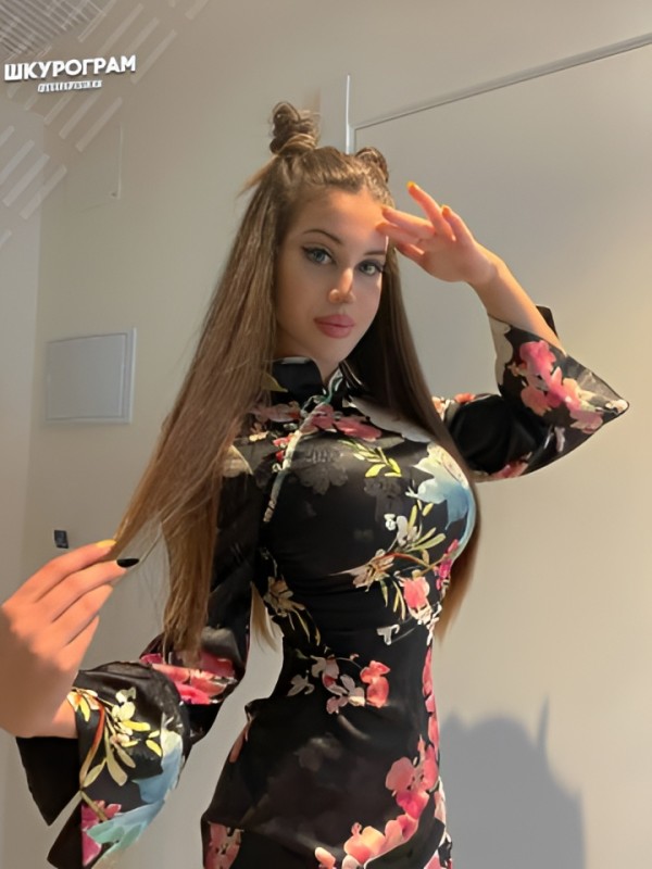 Тая привлекательная девушка из Барнаула цена от 2500 руб