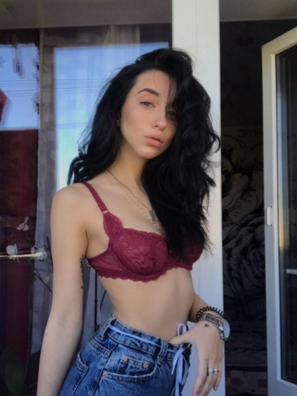 Надюша привлекательная девушка из Барнаула цена от 3000 руб