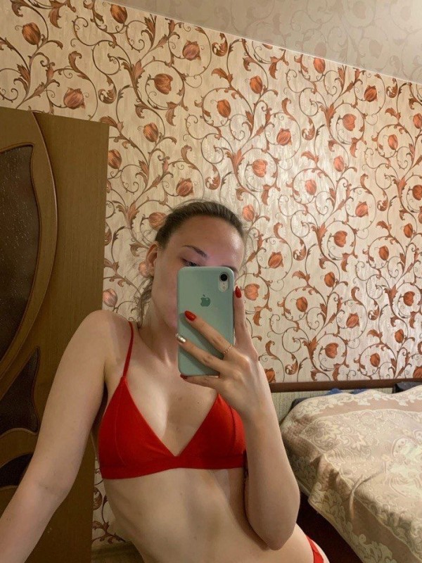 Елизавета привлекательная девушка из Барнаула цена от 3000 руб