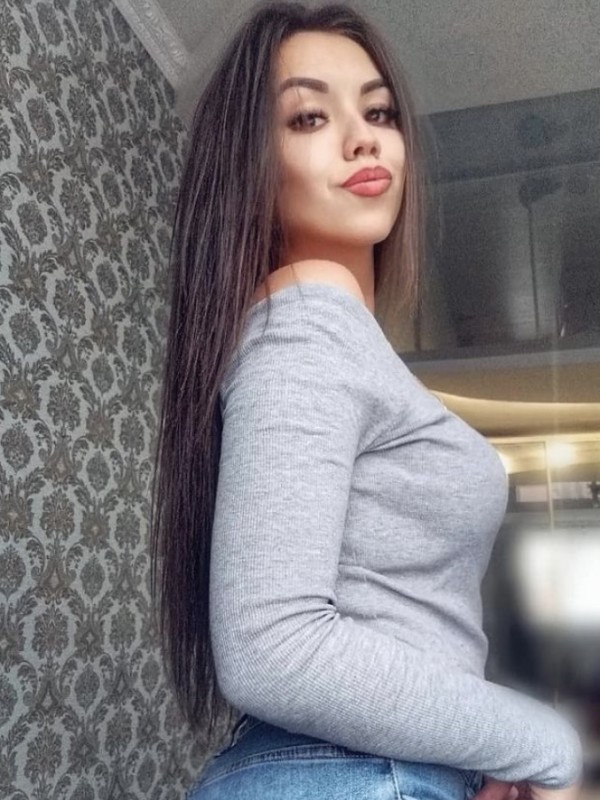 🎥 Элла привлекательная девушка из Барнаула цена от 3500 руб