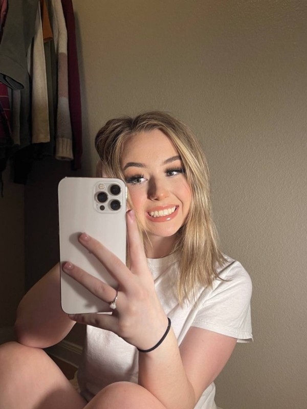 Ника привлекательная девушка из Барнаула цена от 3000 руб